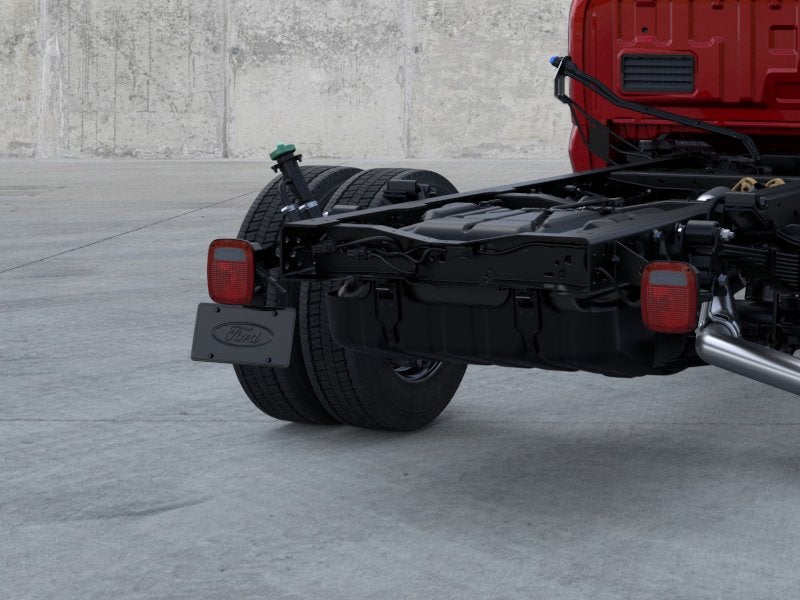 2026 Ford Chassis Cab F-450® LARIAT®