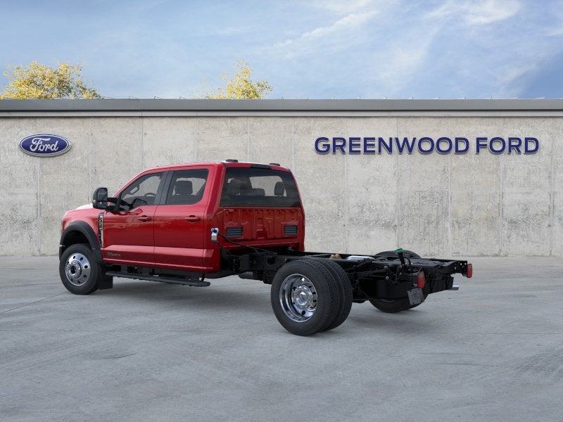 2026 Ford Chassis Cab F-450® LARIAT®