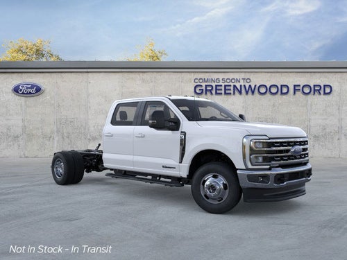 2026 Ford Chassis Cab F-350® LARIAT®