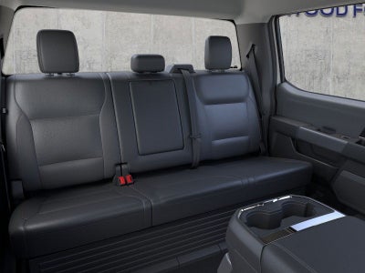 2026 Ford Chassis Cab F-350® LARIAT®