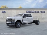 2026 Ford Chassis Cab F-350® LARIAT®