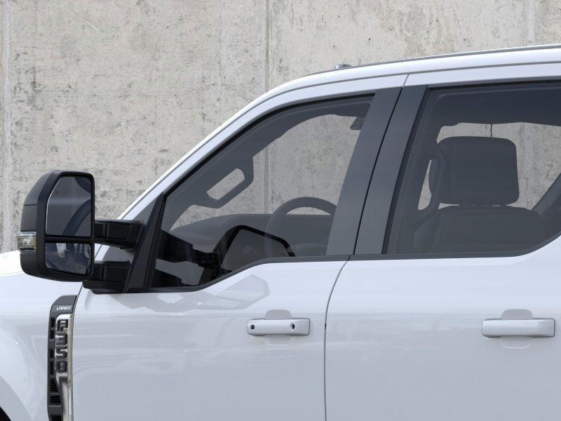 2026 Ford Chassis Cab F-350® LARIAT®