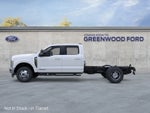 2026 Ford Chassis Cab F-350® LARIAT®