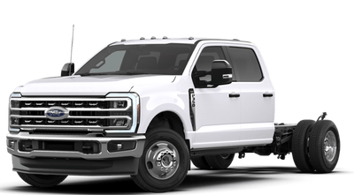 2026 Ford Chassis Cab F-350® LARIAT®