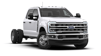 2026 Ford Chassis Cab F-350® LARIAT®