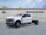 2026 Ford Chassis Cab F-350® LARIAT®