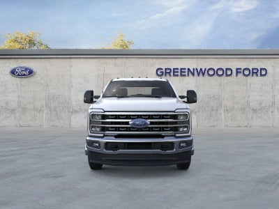 2026 Ford Chassis Cab F-350® LARIAT®