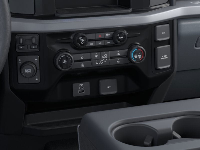 2025 Ford Chassis Cab F-350® XLT