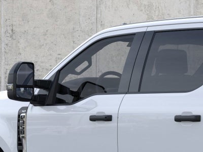 2025 Ford Chassis Cab F-350® XLT