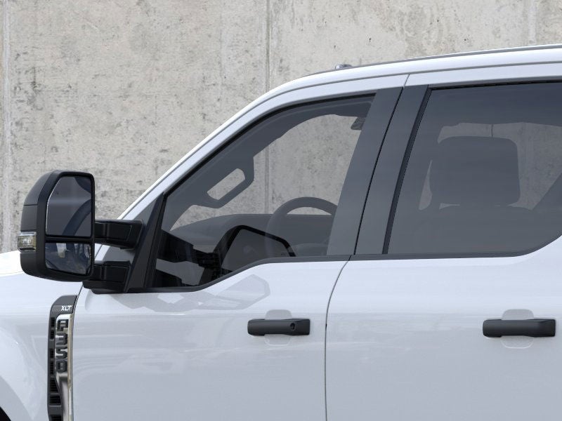 2025 Ford Chassis Cab F-350® XLT