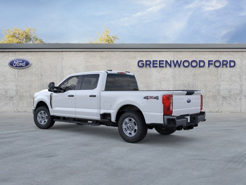 2026 Ford Super Duty F-350® XLT
