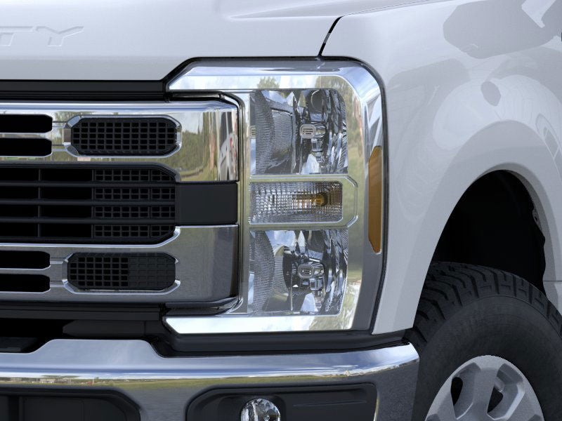 2025 Ford Super Duty F-350® XLT