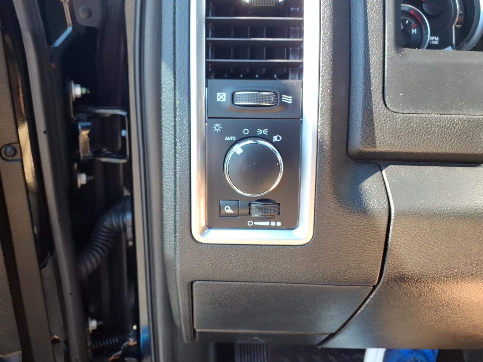 2021 RAM 1500 Classic SLT