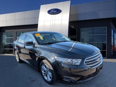 2015 Ford Taurus SEL