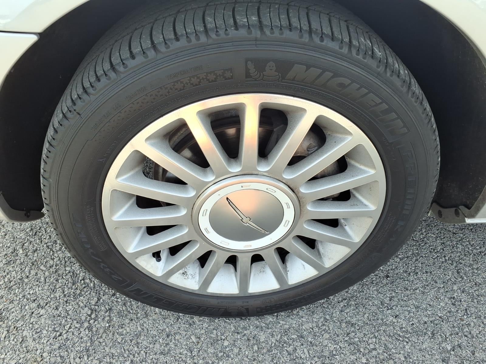 2004 Ford Thunderbird Deluxe