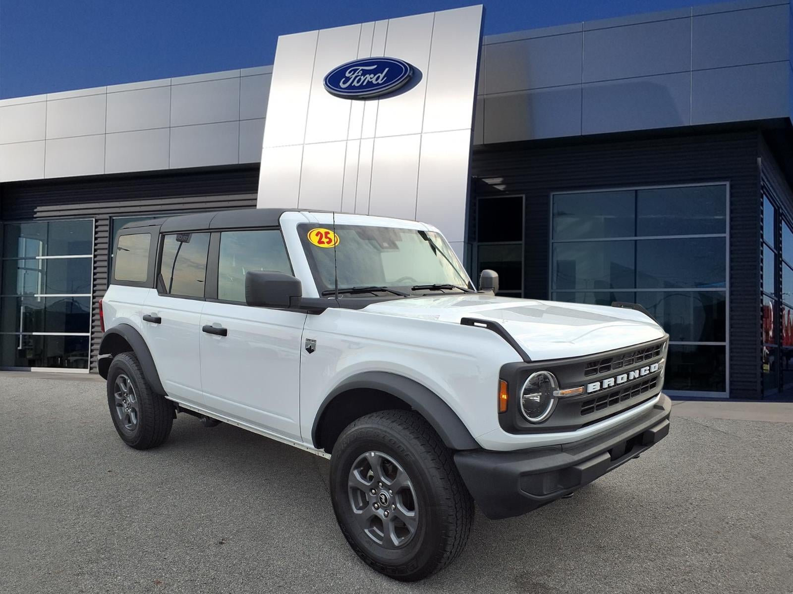2025 Ford Bronco's photo