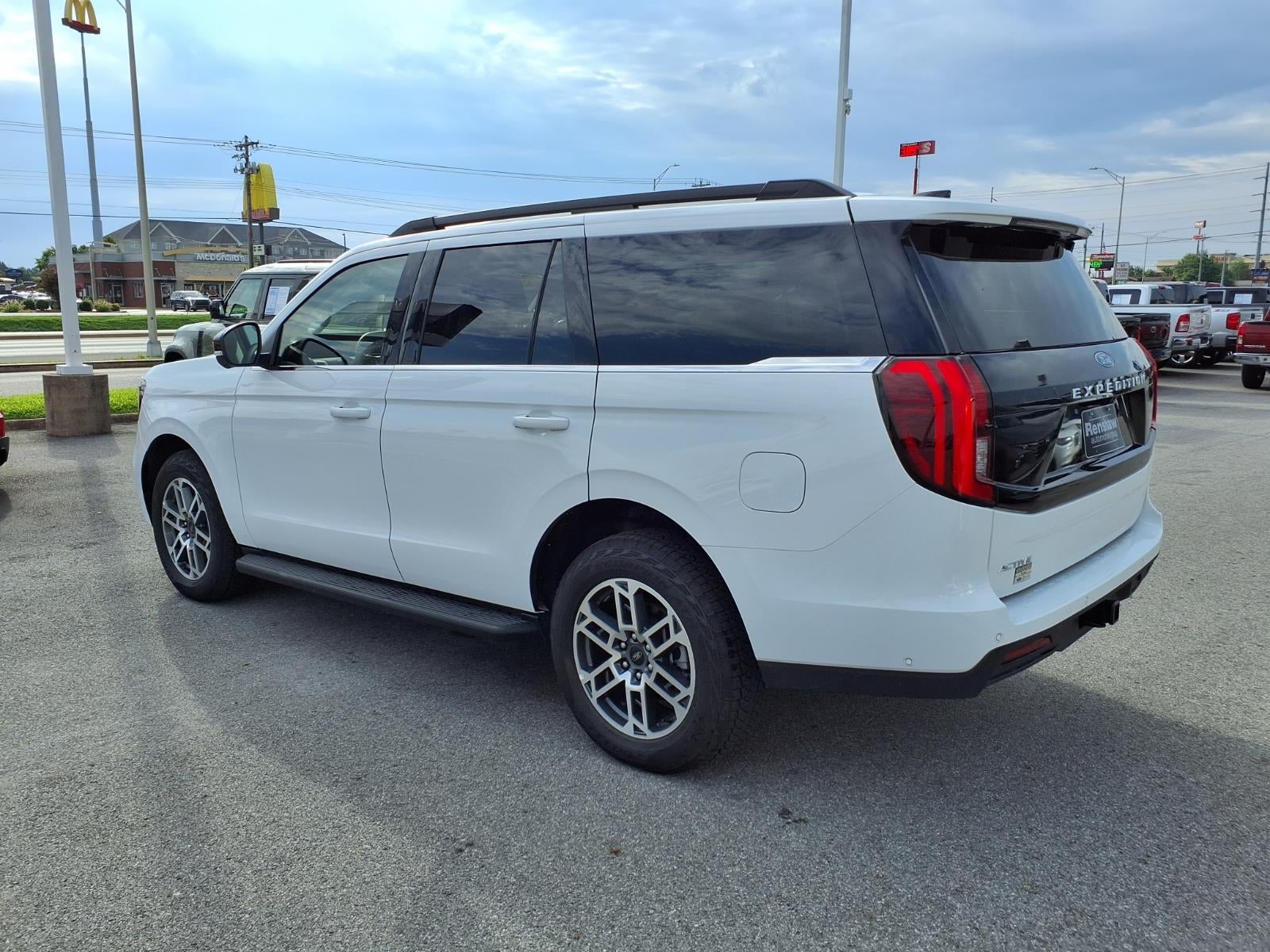 2025 Ford Expedition Active