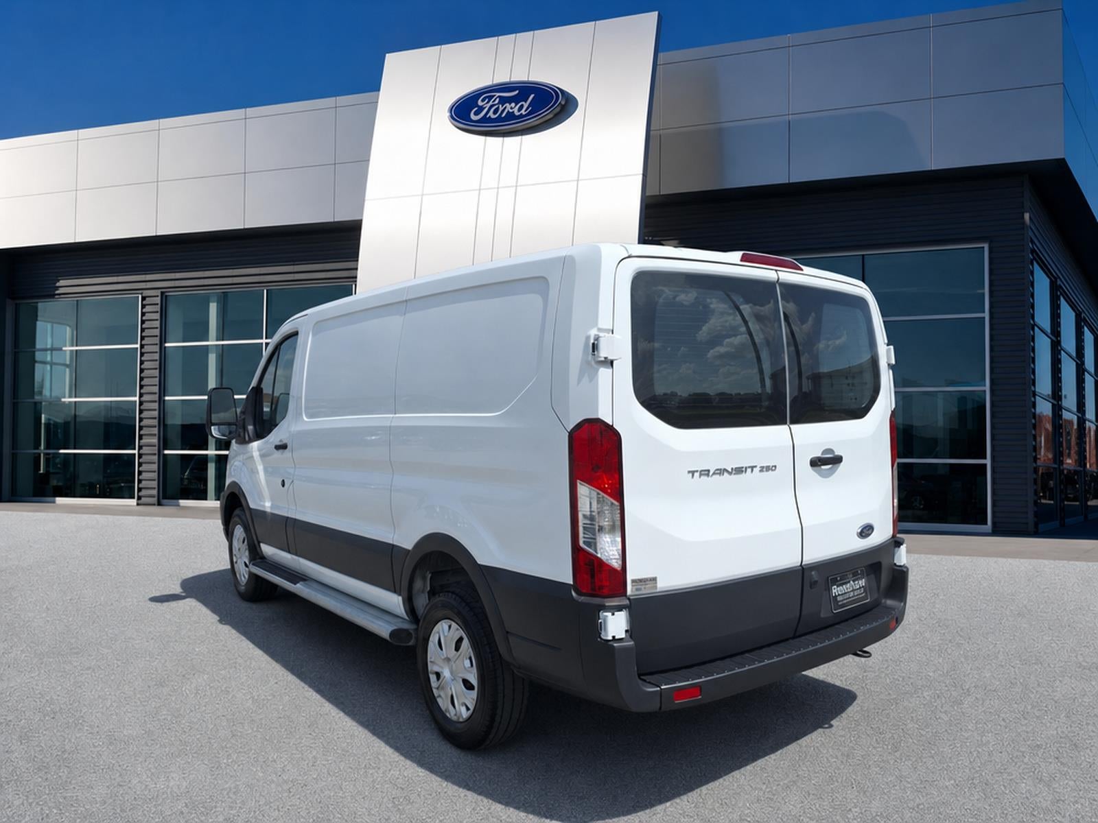 2025 Ford Transit-250 T-250 130" Low Rf 9070 GVWR RWD