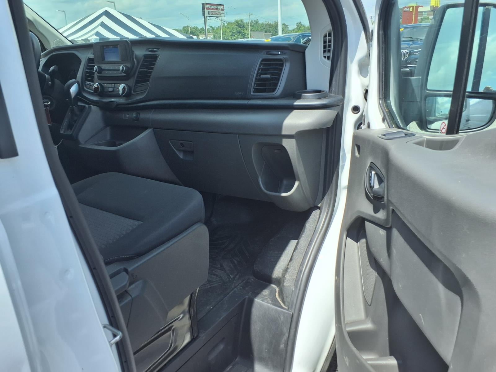 2025 Ford Transit-250 T-250 130" Low Rf 9070 GVWR RWD