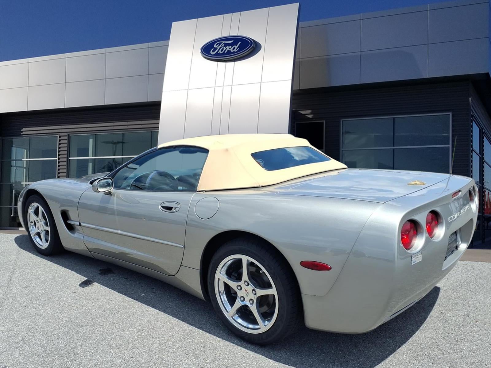 2002 Chevrolet Corvette Base