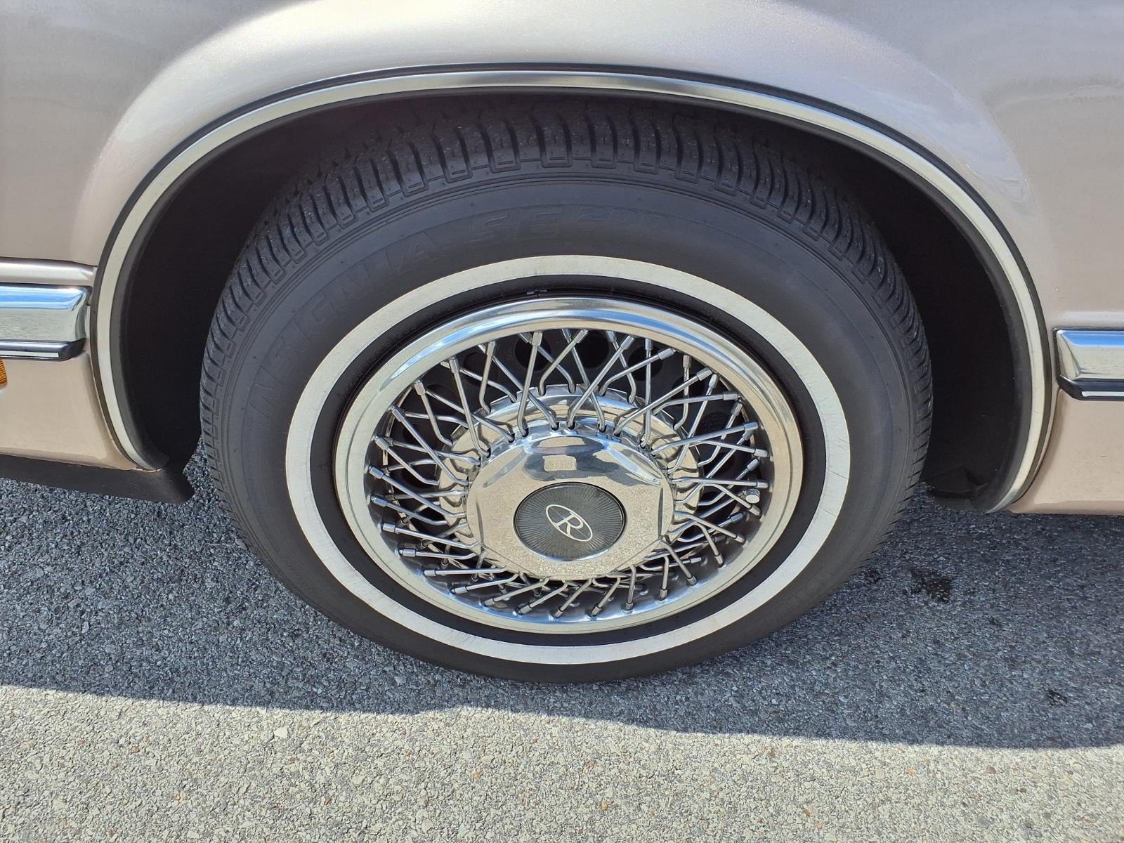 1989 Buick Riviera Base
