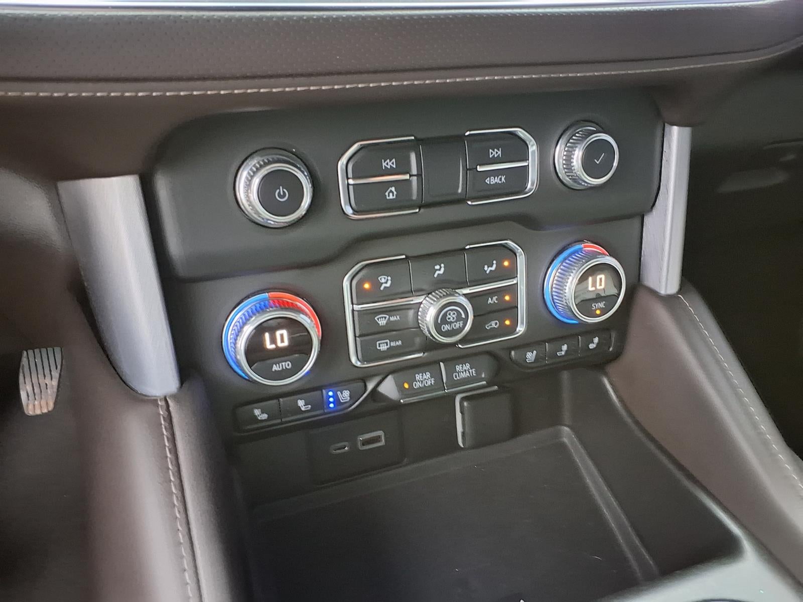 2022 GMC Yukon XL SLT