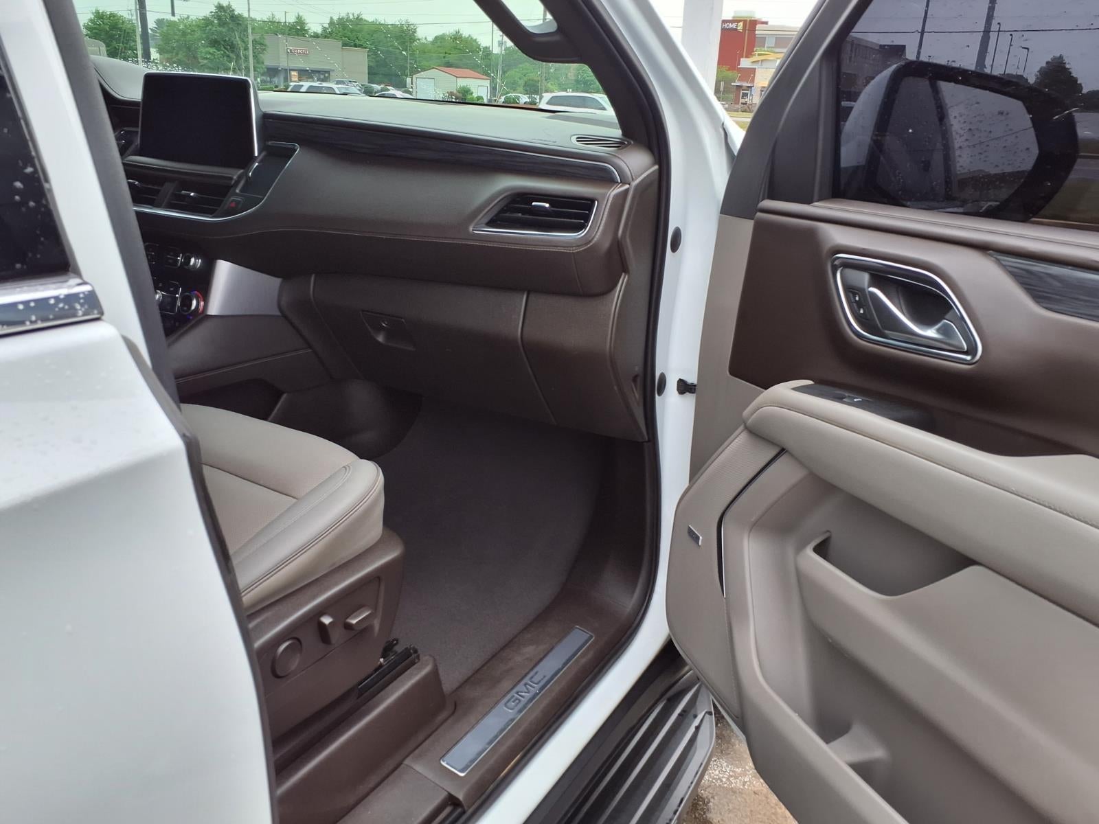 2022 GMC Yukon XL SLT