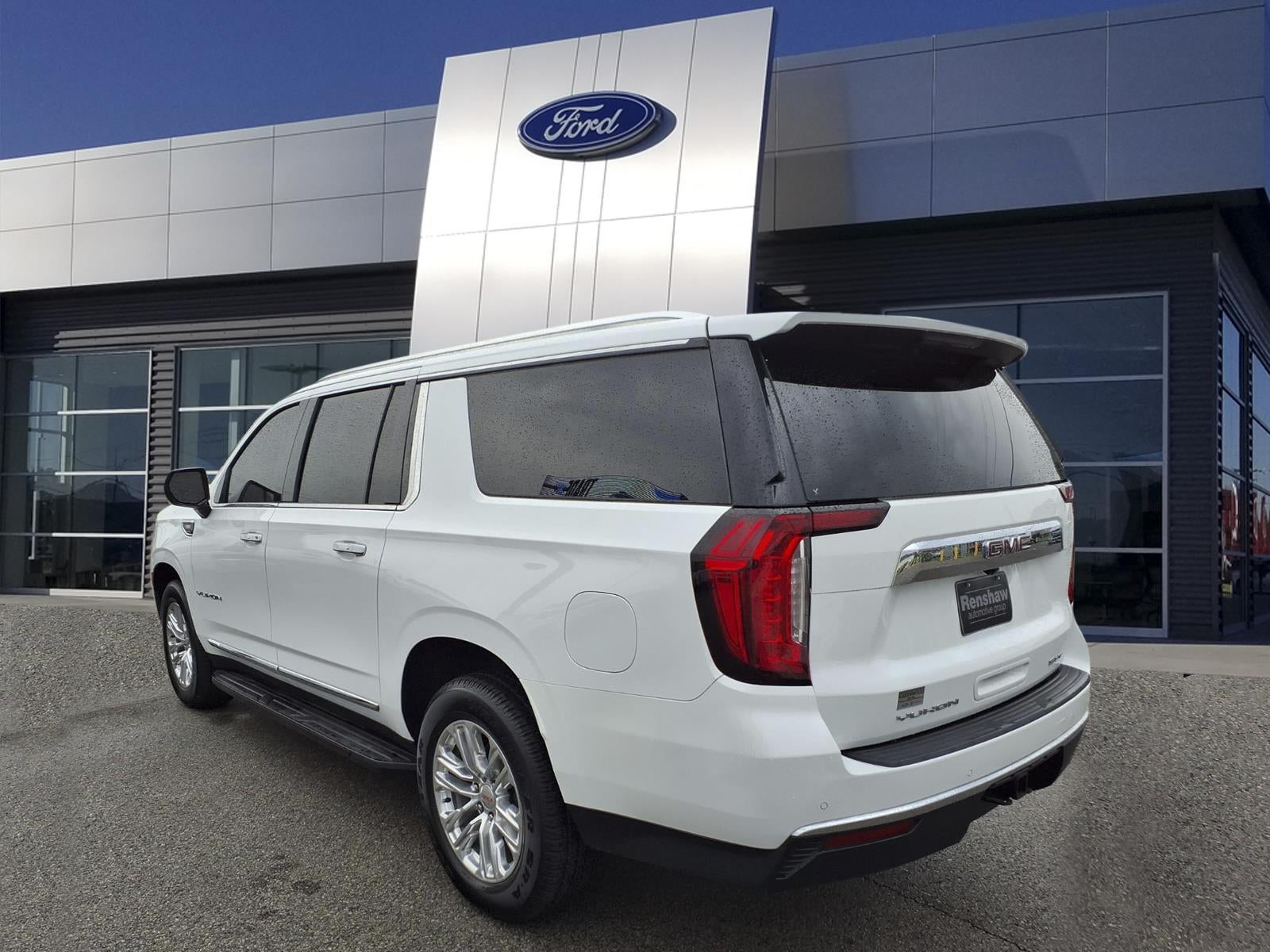 2022 GMC Yukon XL SLT