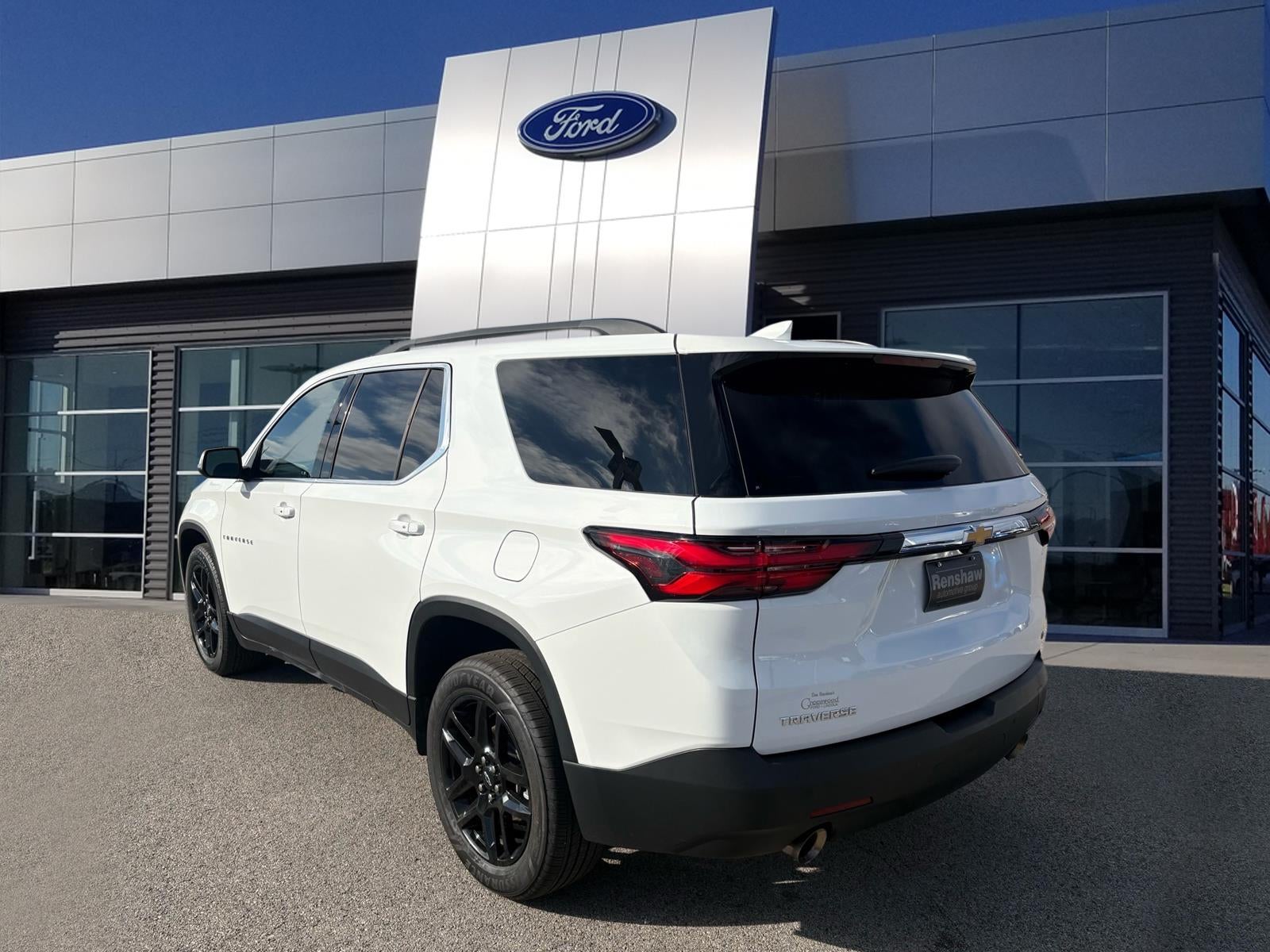 2023 Chevrolet Traverse LT Cloth