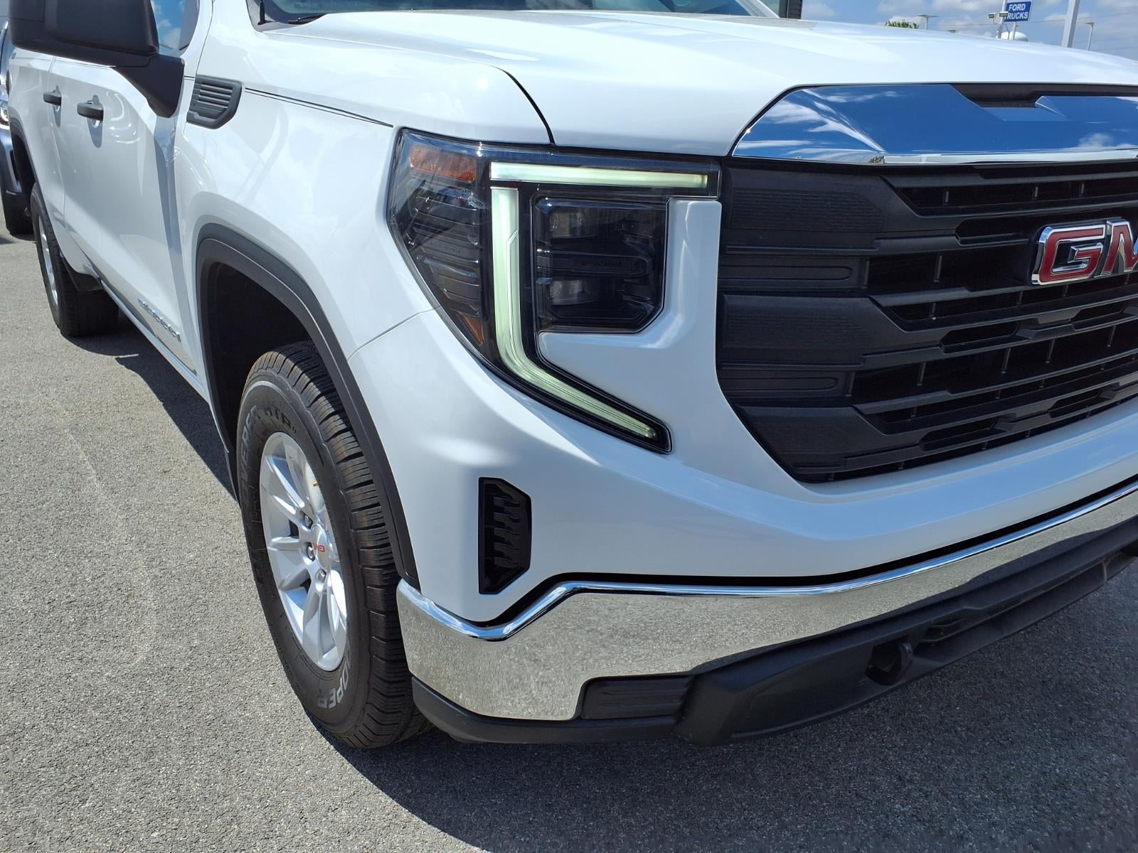 2023 GMC Sierra 1500 Pro