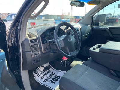 2004 Nissan Titan SE
