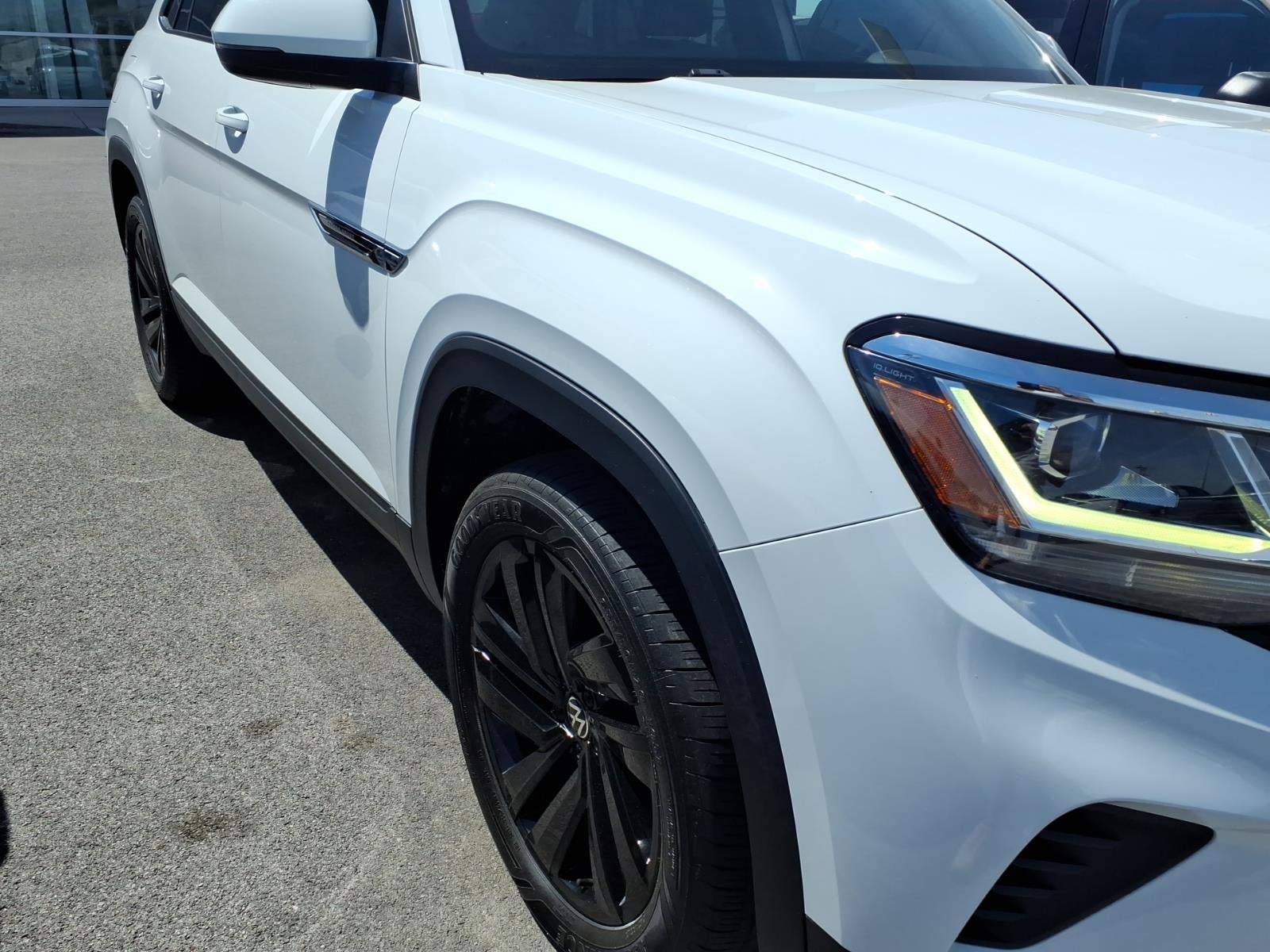 2021 Volkswagen Atlas Cross Sport 2.0T SE w/ Technology