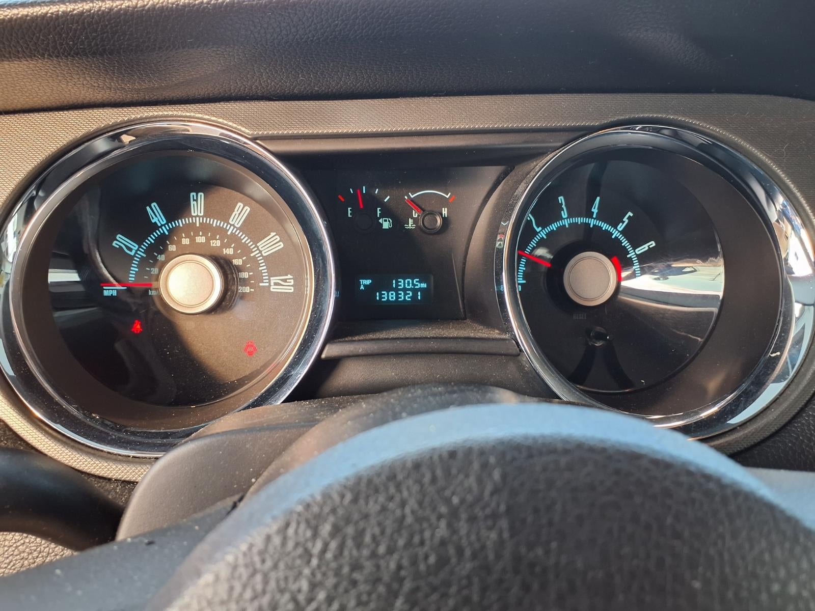 2010 Ford Mustang V6 Premium