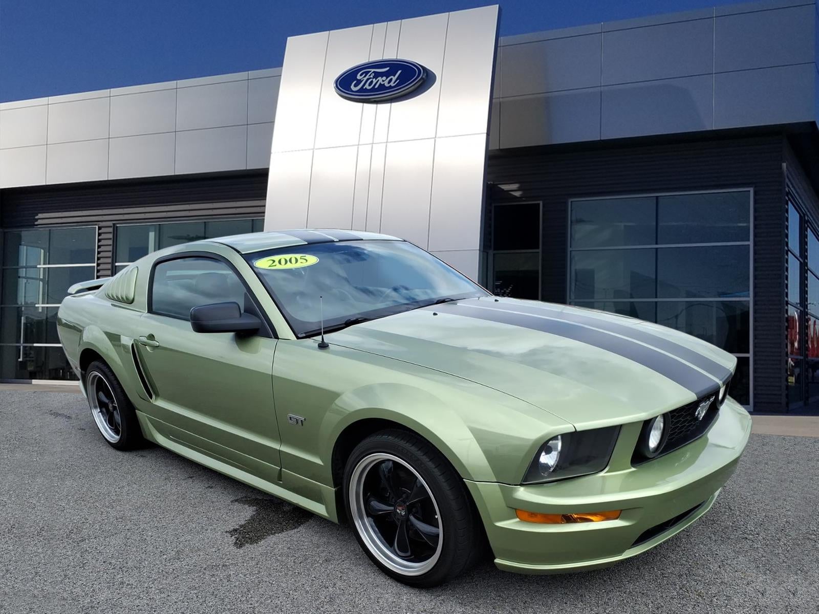 2005 Ford Mustang GT Premium