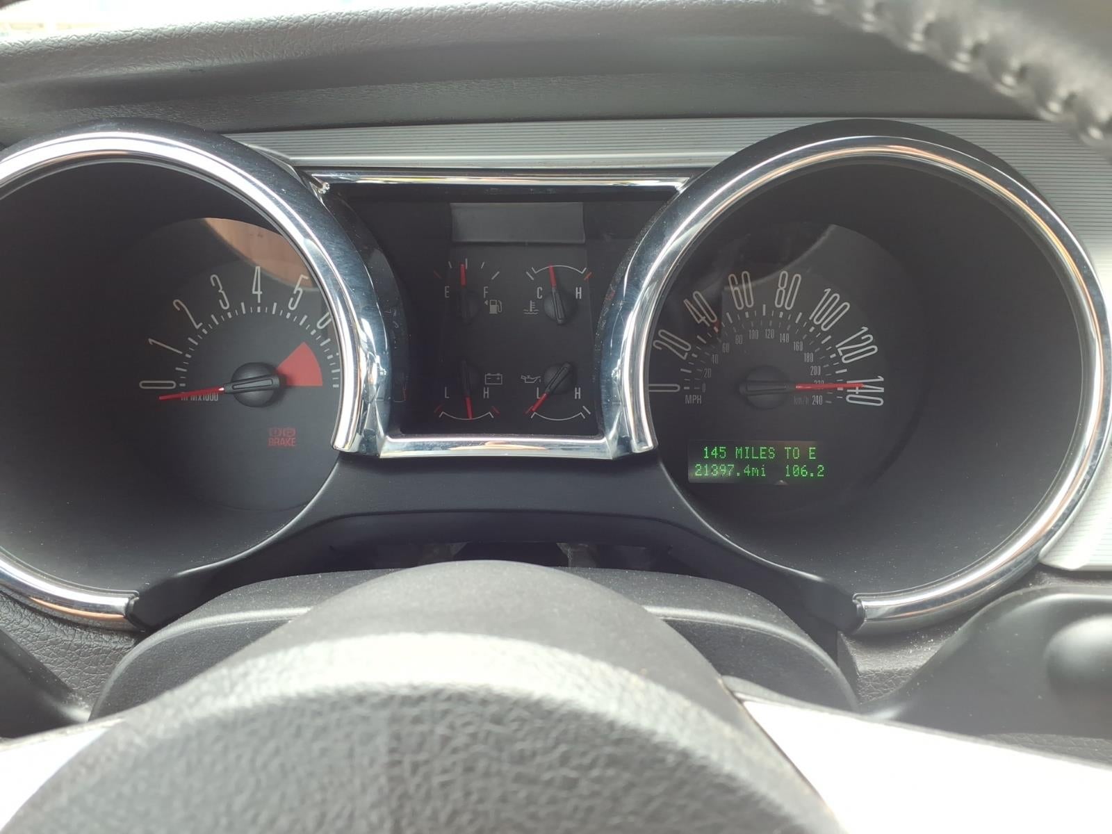 2005 Ford Mustang GT Premium