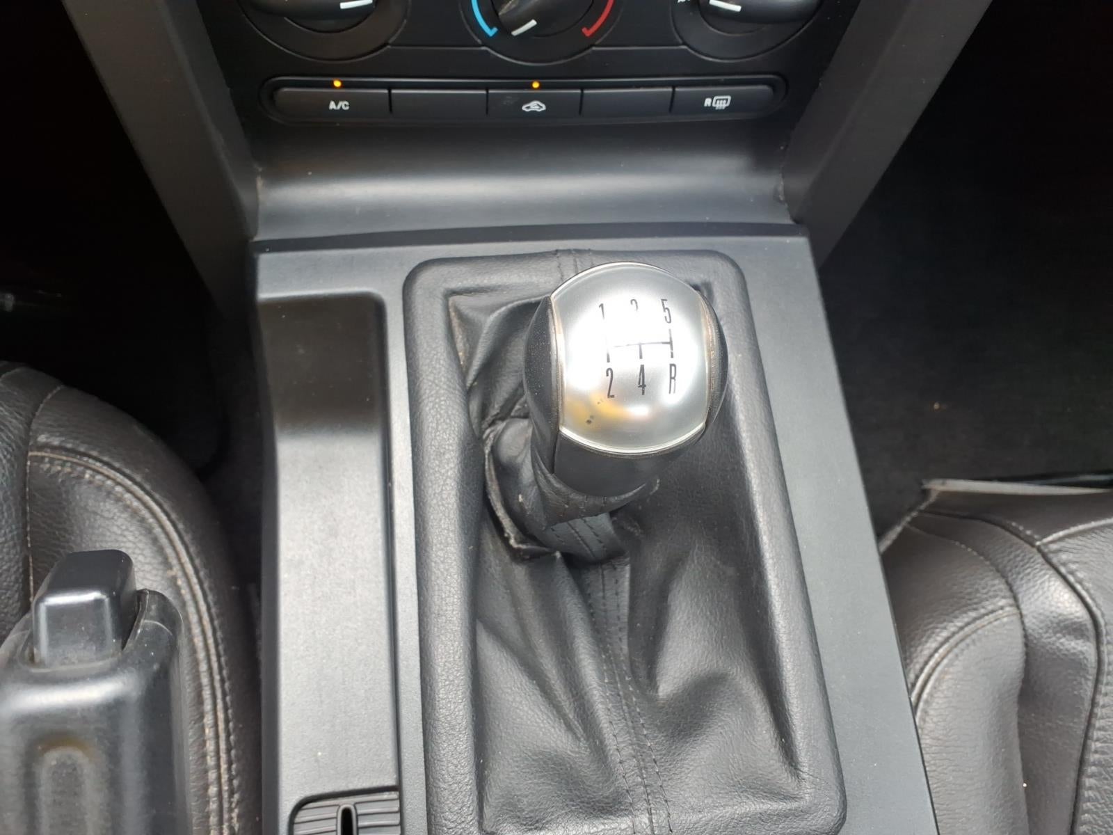 2005 Ford Mustang GT Premium