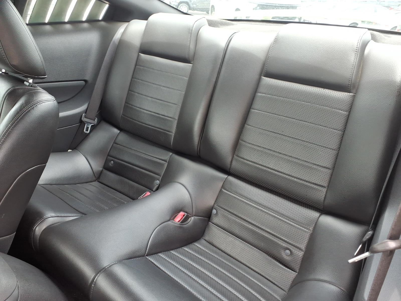 2005 Ford Mustang GT Premium