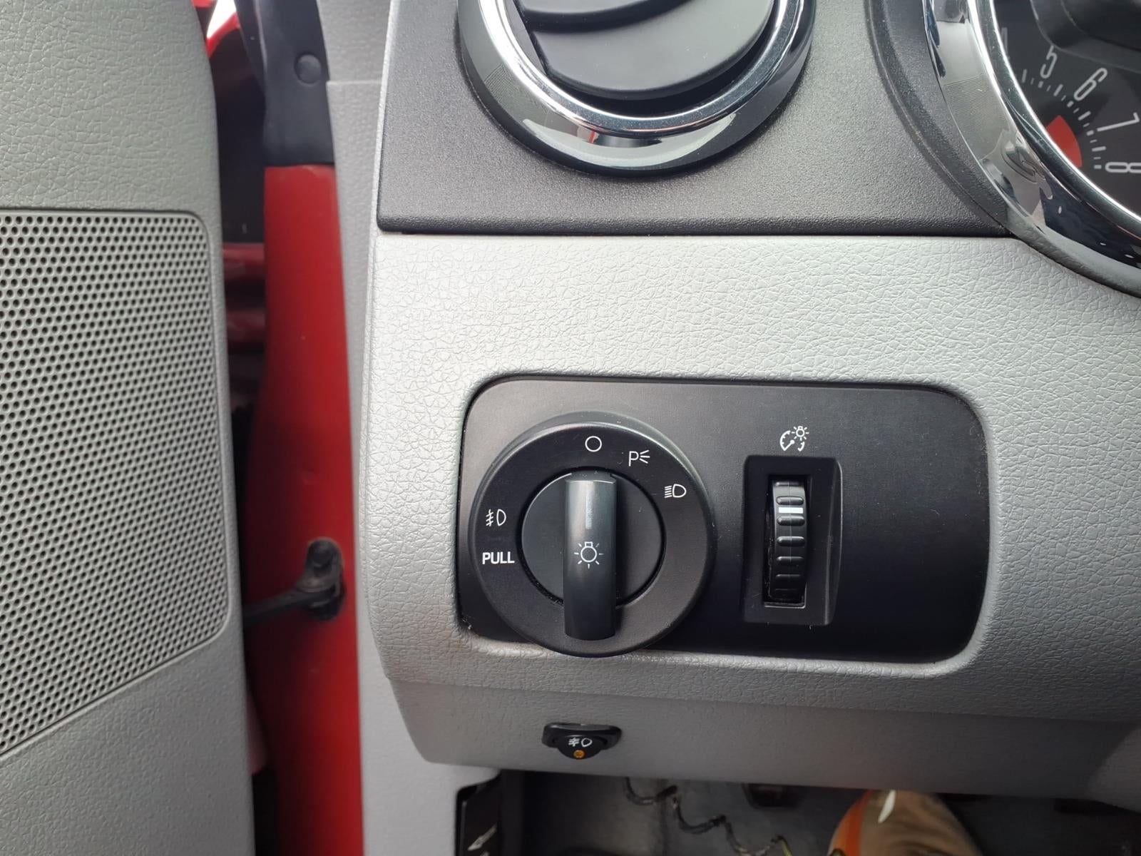 2006 Ford Mustang GT Deluxe