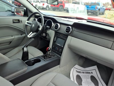 2006 Ford Mustang GT Deluxe