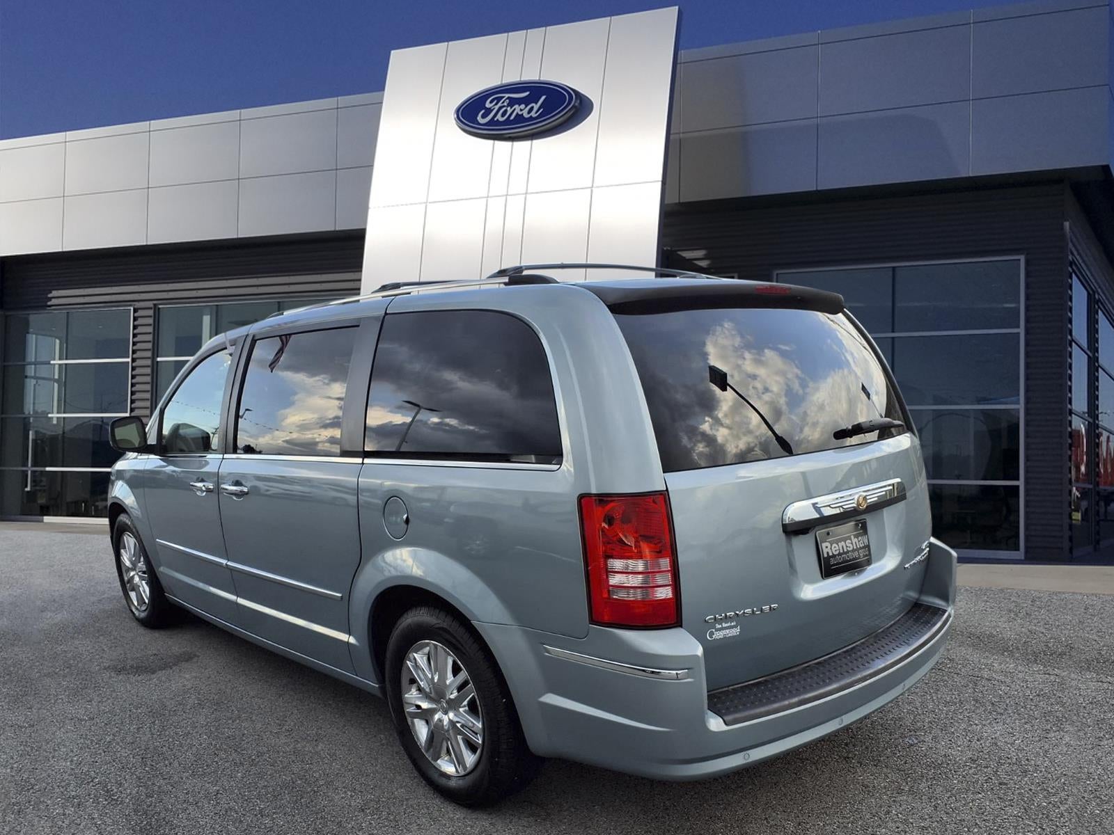 2010 Chrysler Town & Country Limited