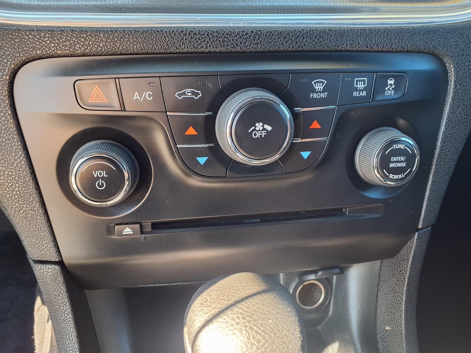 2014 Dodge Charger SE