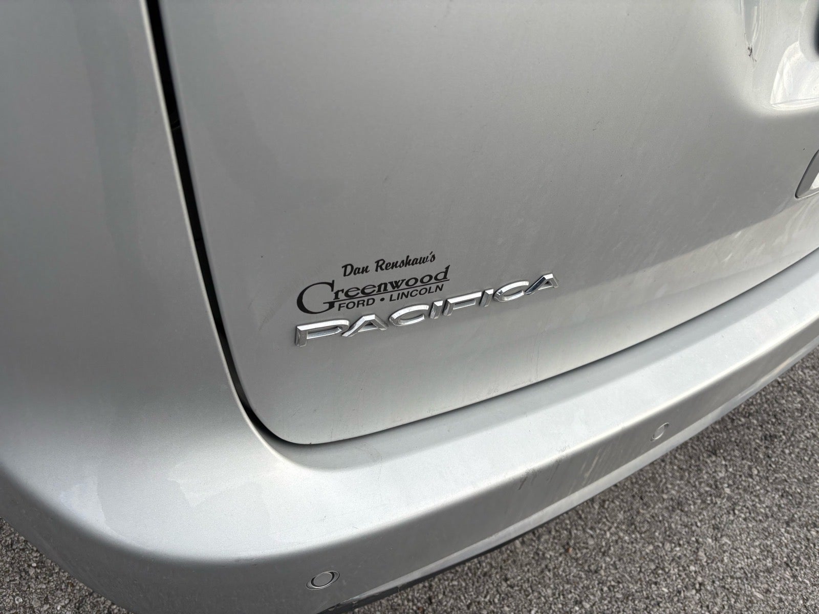 2024 Chrysler Pacifica Touring L