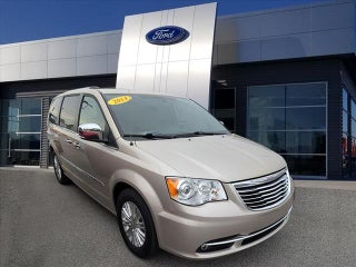 2015 Chrysler Town &amp; Country Limited Platinum