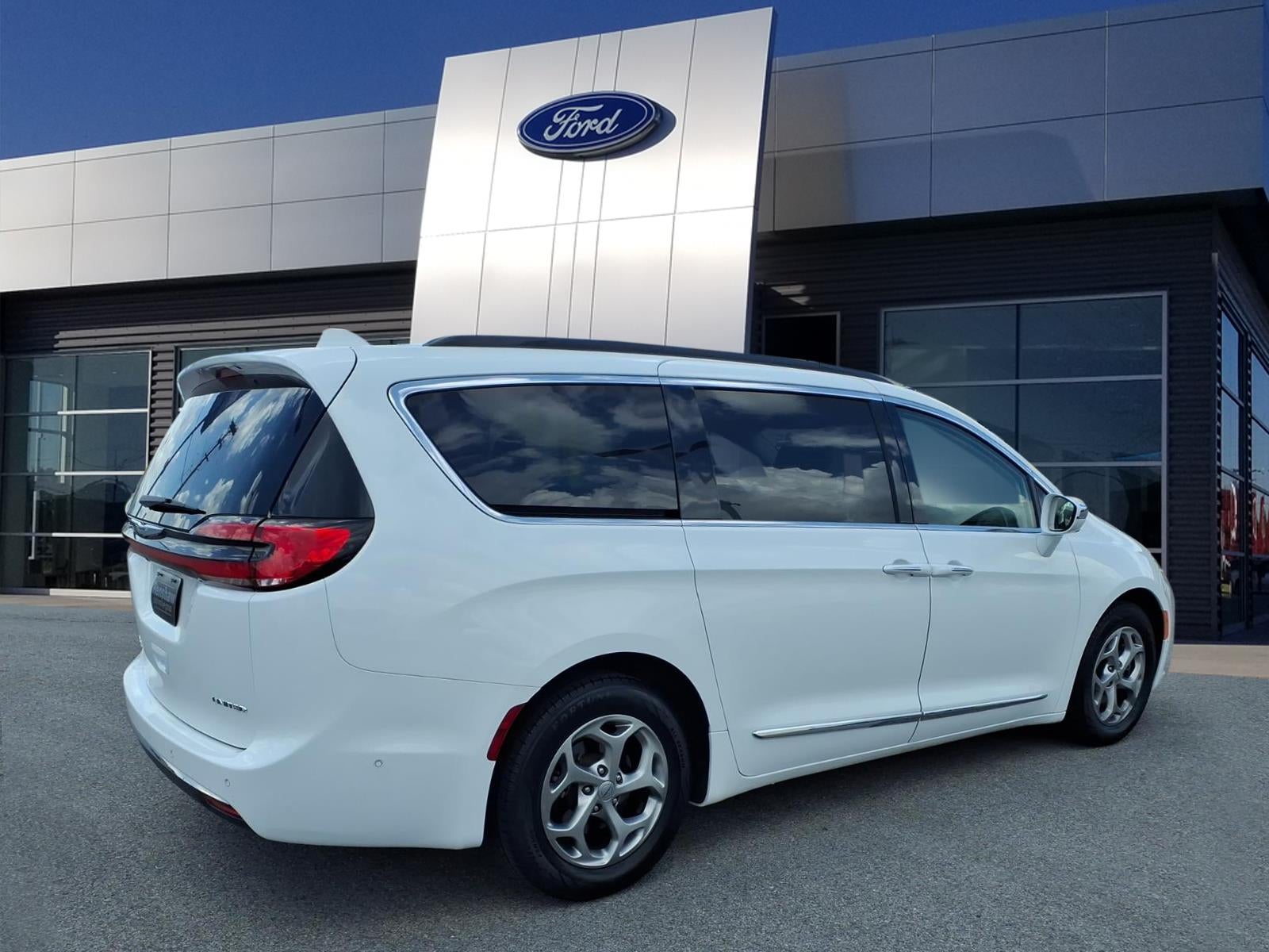 2022 Chrysler Pacifica Limited