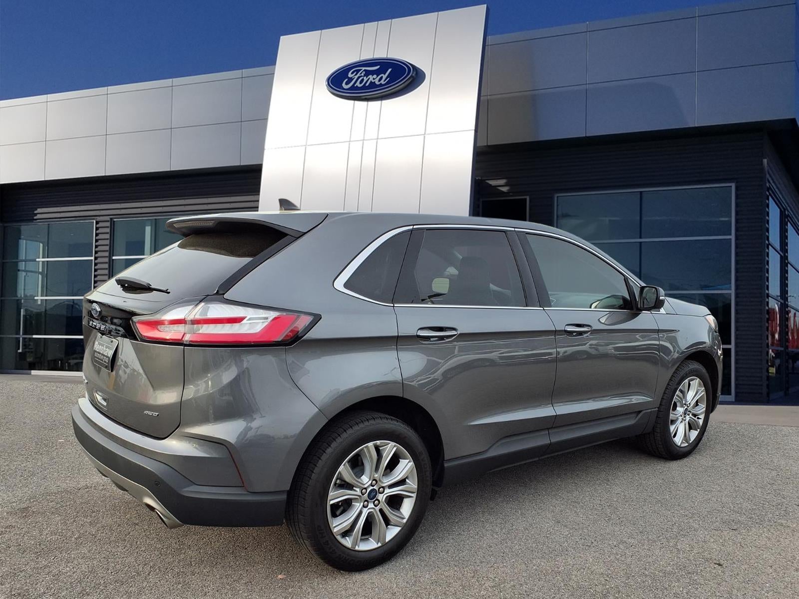 2022 Ford Edge Titanium