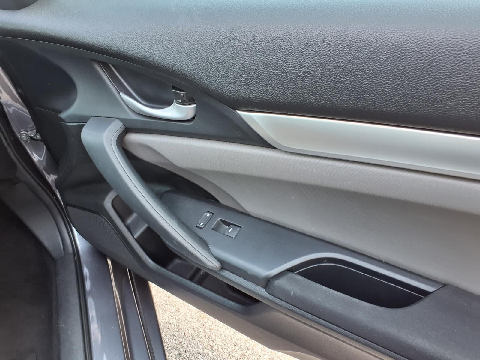 2017 Honda Civic LX-P