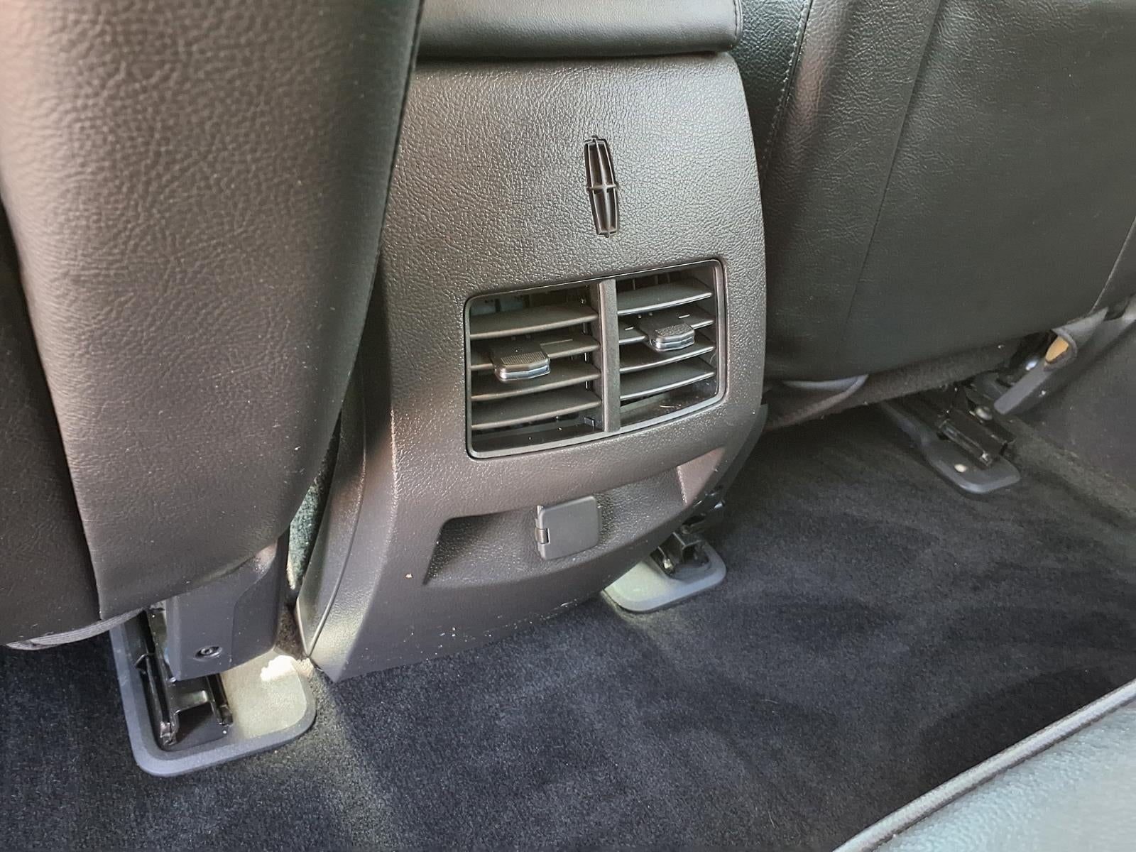 2014 Lincoln MKX Base