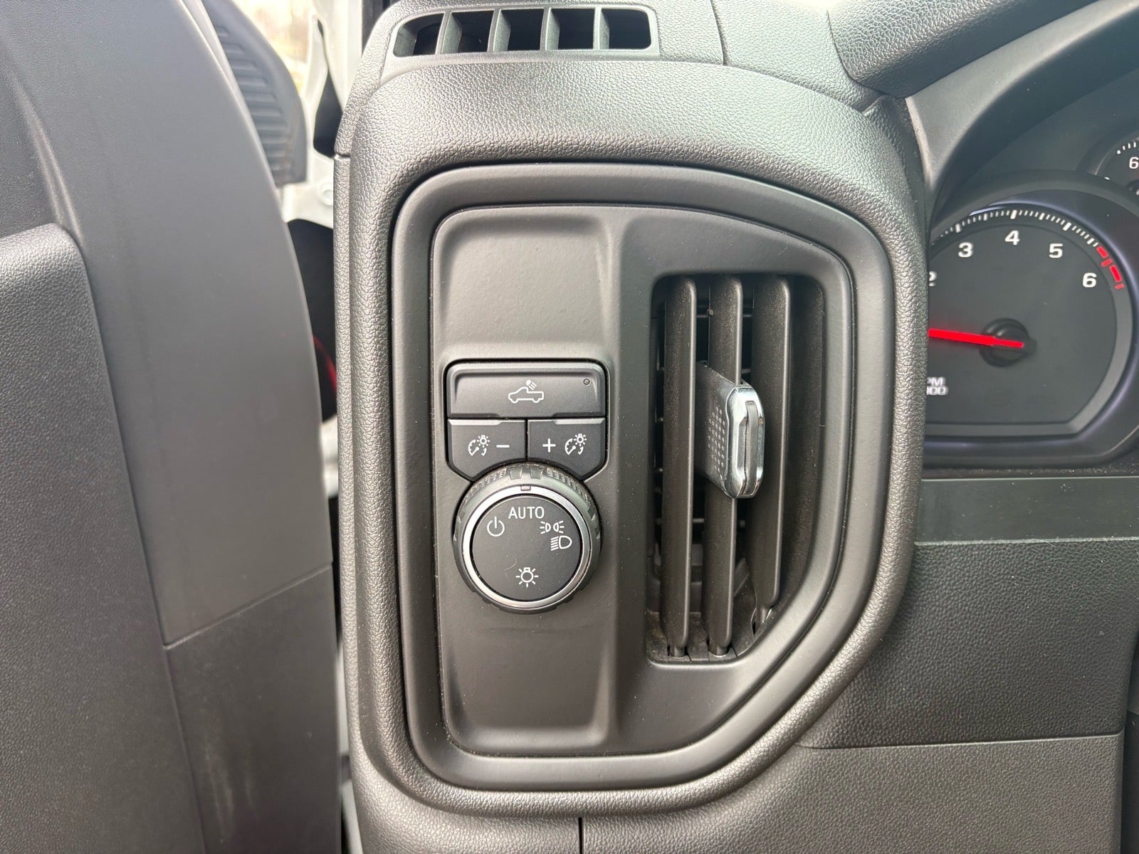 2020 Chevrolet Silverado 1500 WT