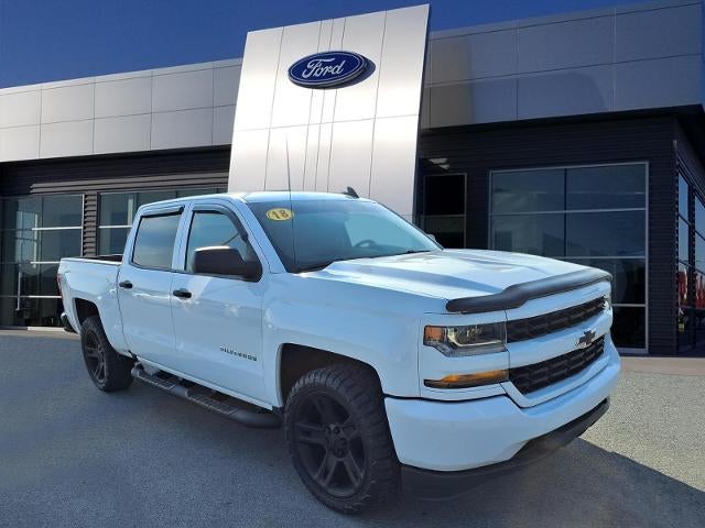 2018 Chevrolet Silverado 1500 Custom 4X4 Crew Cab Short Box's photo