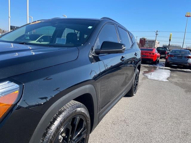 2022 GMC Terrain SLT